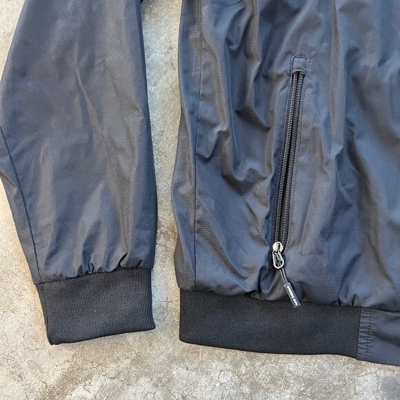 New Balance Windbreaker Jacket Men S Small Black Hooded Full Zip Ripstop Running - Picture 4 of 8